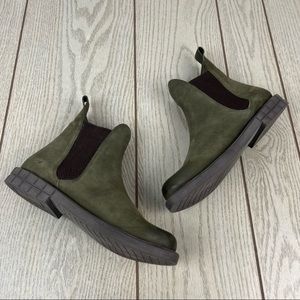 Bueno Oak Chelsea Leather Boot